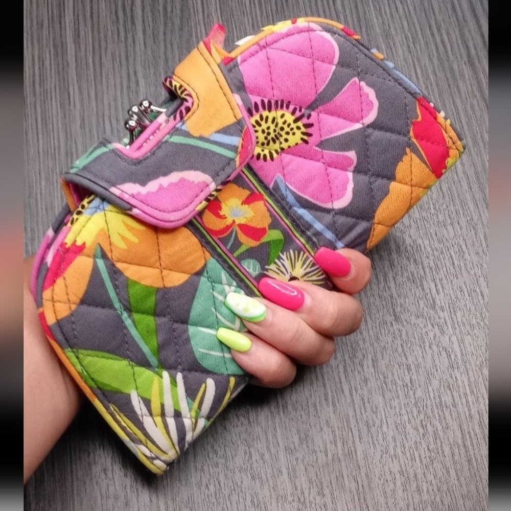 Vera Bradley Jazzy Blooms Kiss Lock Clutch Purse
